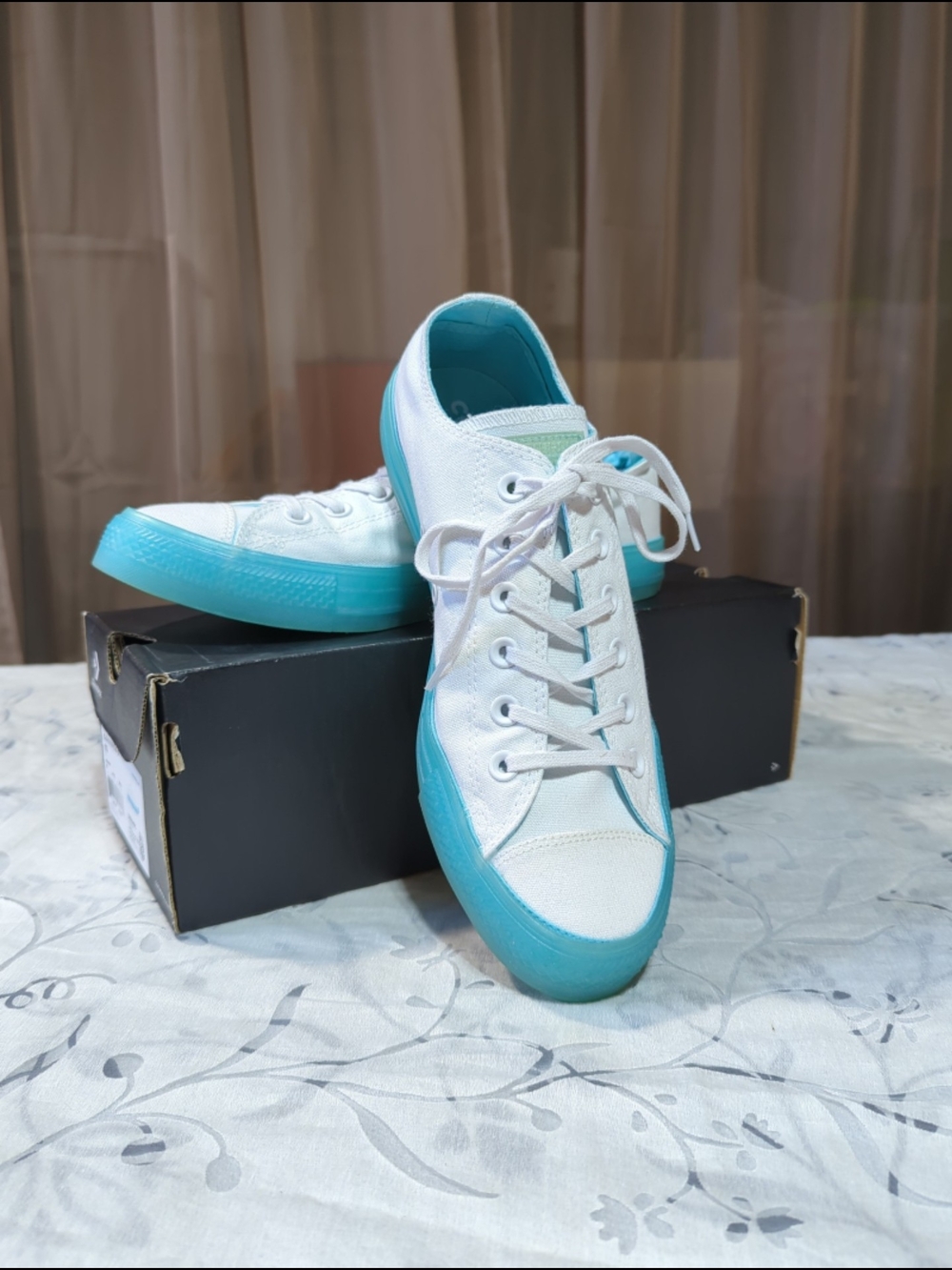 Converse Women’s Low-Top Sneakers in White and Turquoise Blue